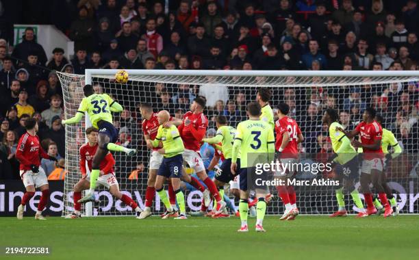 Paul Onuachu of Southampton scores his team's second goal past Matz Sels of Nottingham Forest during the Premier League match between Nottingham...