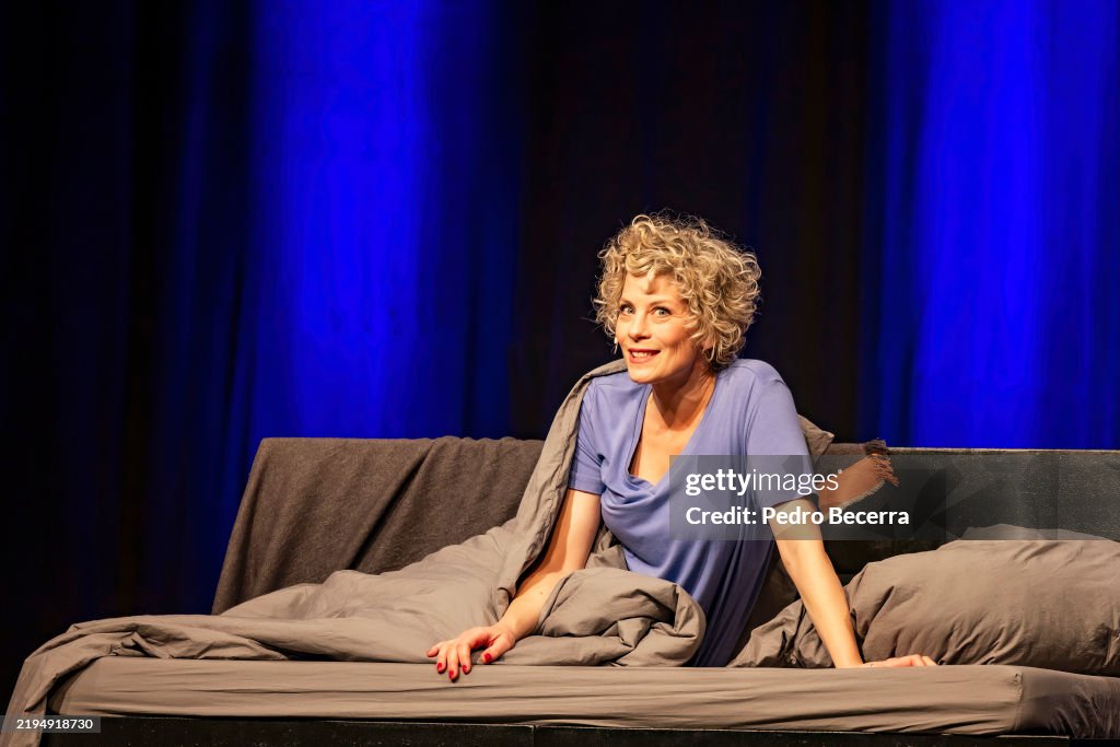 Anna Schaefer Performs In Berlin