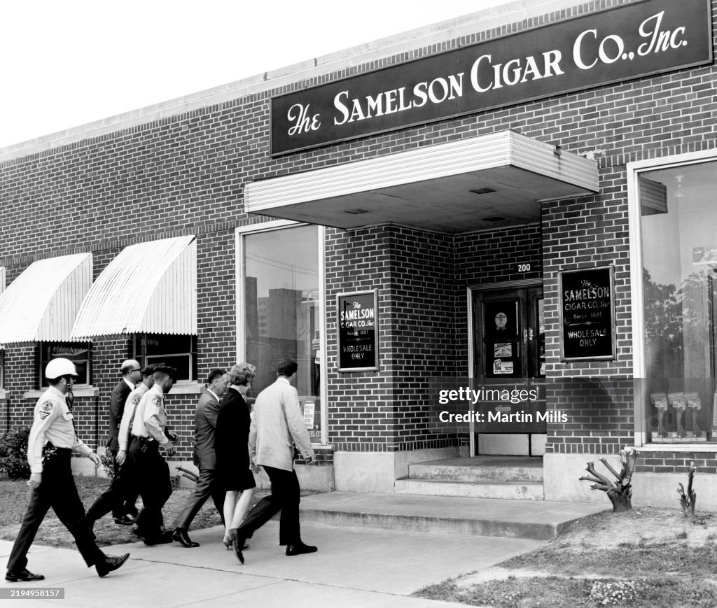 Edie Adams At The Samelson Cigar Company