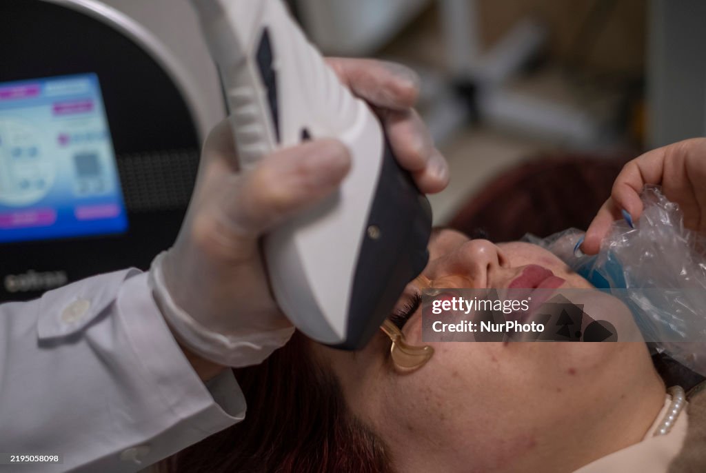 Jelveye Mandegar Specialized Skin And Hair Clinic