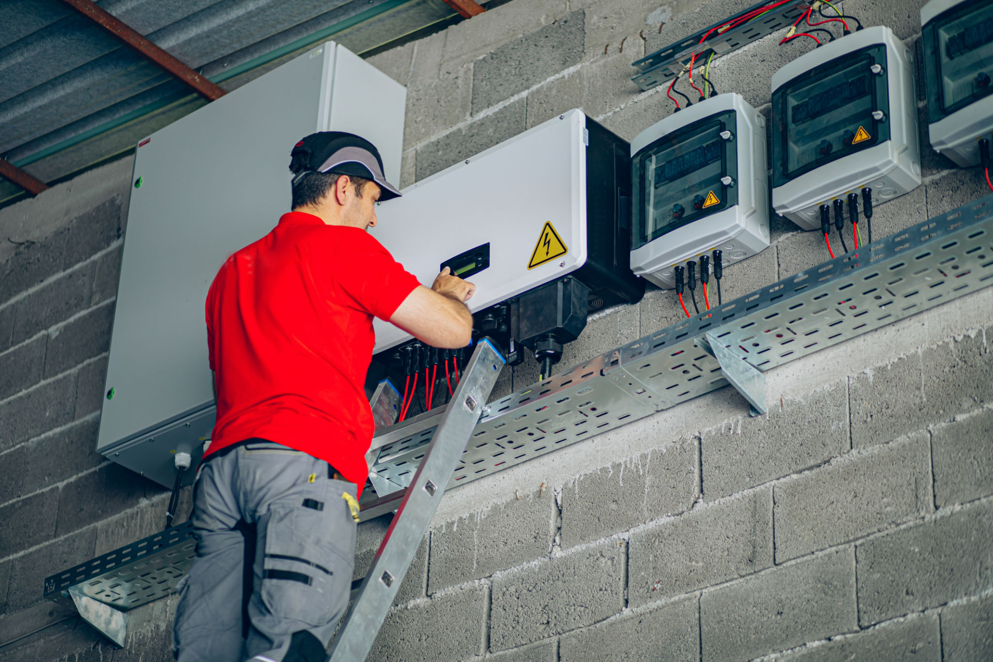 solar inverter repair