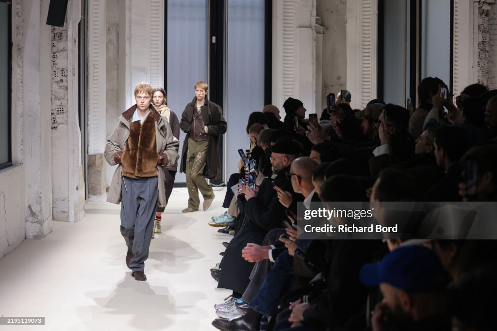 Auralee: Runway - Paris Fashion Week - Menswear Fall-Winter 2025/2026