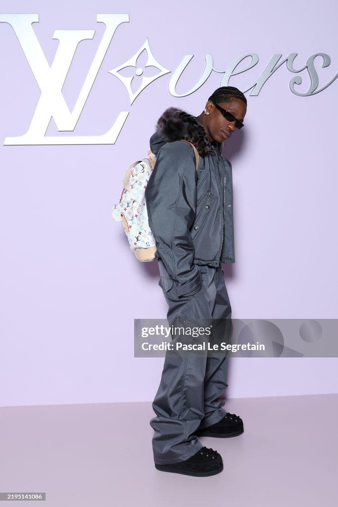 Louis Vuitton: Photocall - Paris Fashion Week - Menswear Fall-Winter 2025/2026