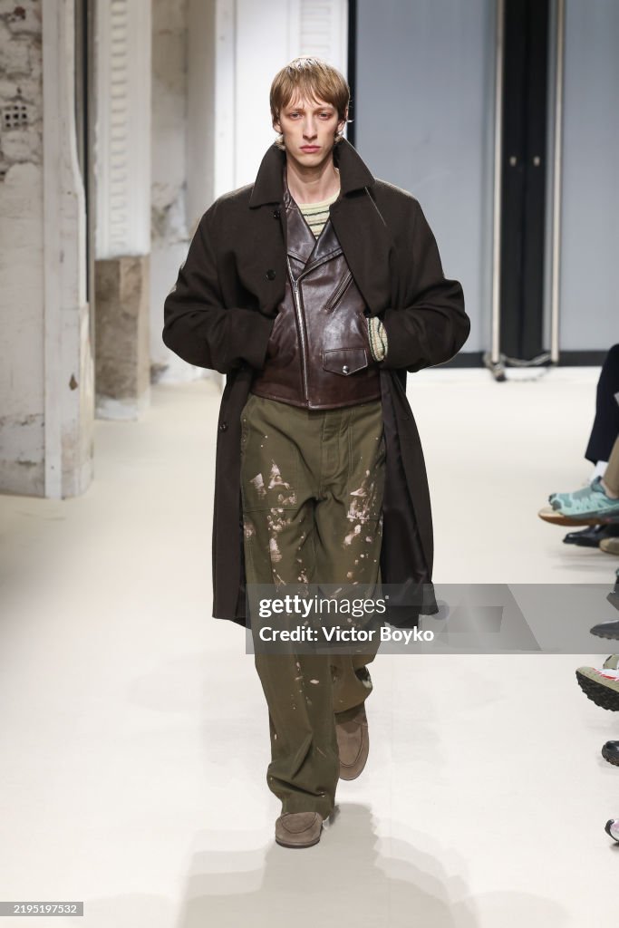 Auralee: Runway - Paris Fashion Week - Menswear Fall-Winter 2025/2026