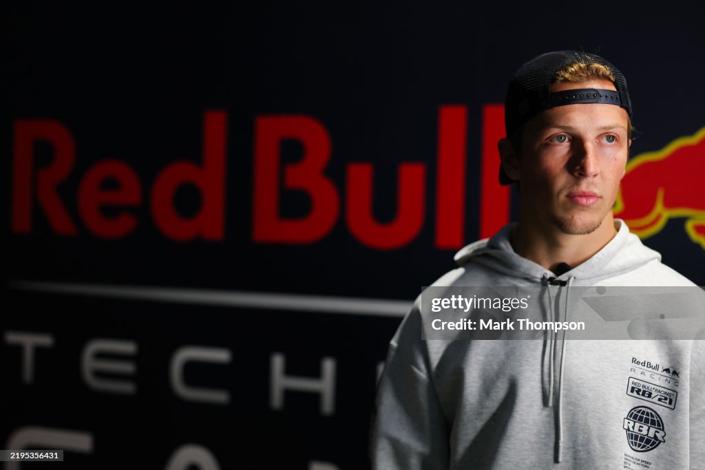 Liam Lawson Visits Oracle Red Bull Racing Factory