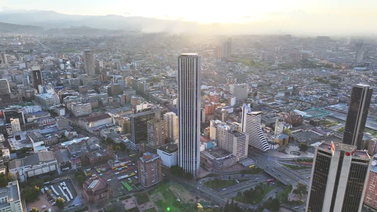 https://media.gettyimages.com/id/2195488029/video/sunset-skyline-in-colpatria-tower-at-bogota-in-district-capital-colombia.jpg?b=1&s=640x640&k=20&c=bATTcupppi4HyTrdYu4Scemq8K_fcjIVuhtIxYLg5cY=