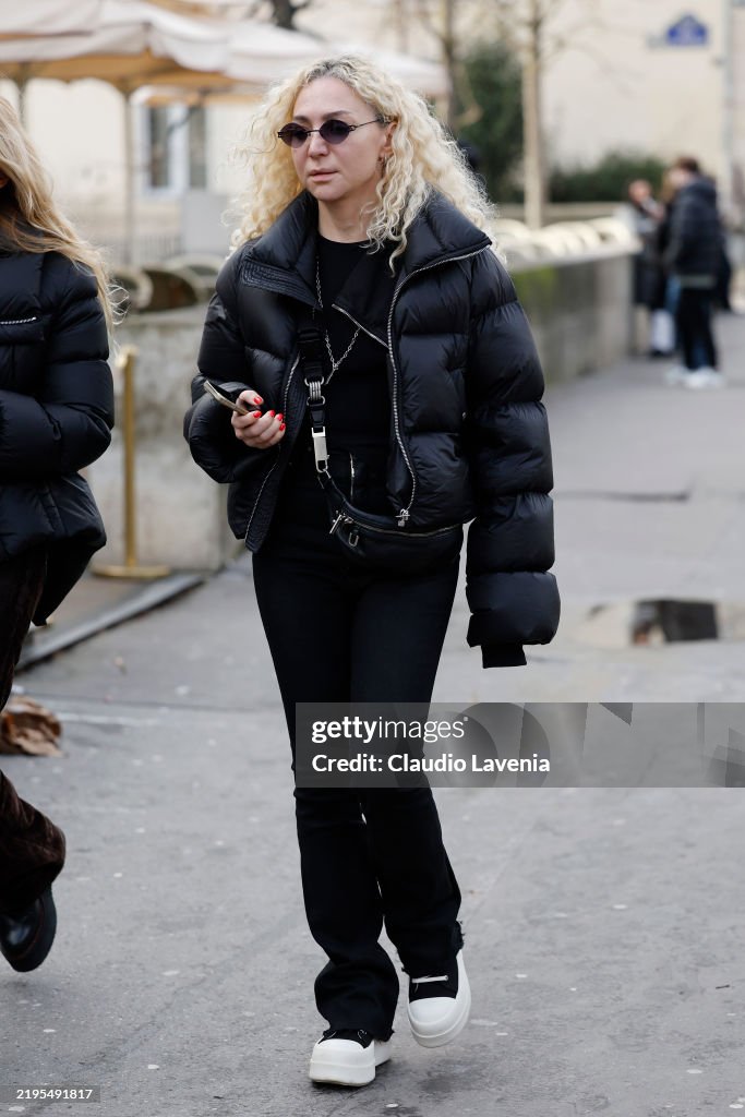 Street Style - Paris Fashion Week - Menswear Fall Winter 2025/2026 - Day Three