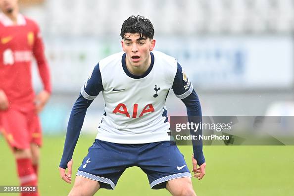 Irow Oliver Irow looks on during the Premier League 2 match between... News ...