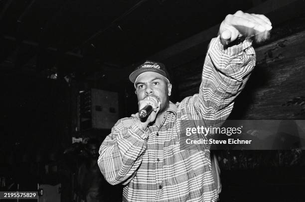 Cl Smooth Rapper 90 Pete Rock Cl Smooth Stock Photos, High-Res Pictures, and Images ...