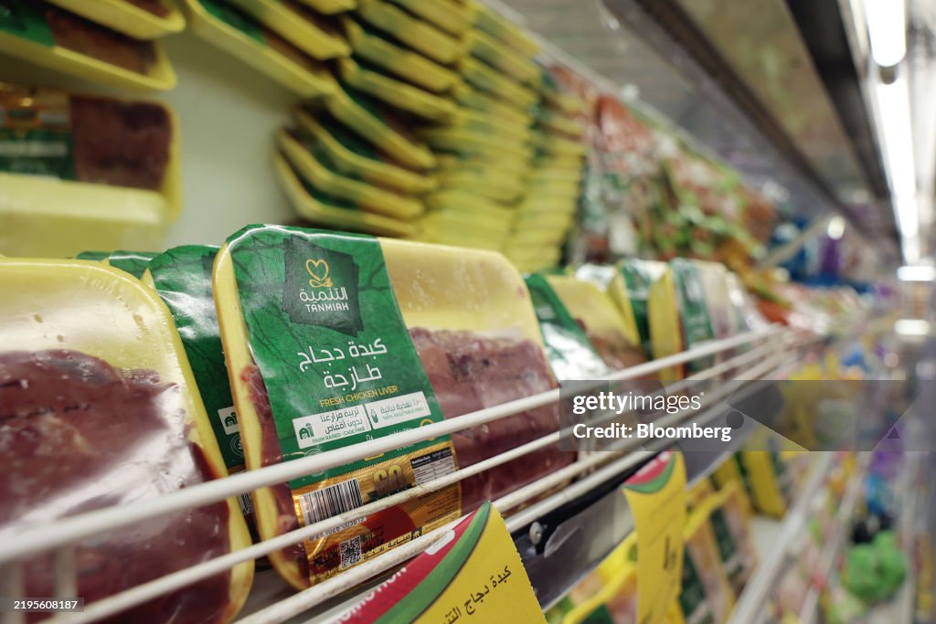 Chickens Hatch Across the Saudi Desert in Kingdom's Pivot From Oil