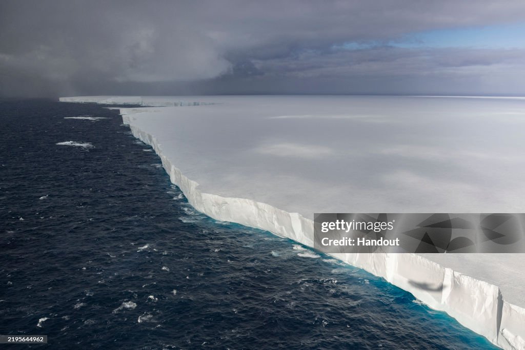 A23a Iceberg Heads Toward South Georgia Island