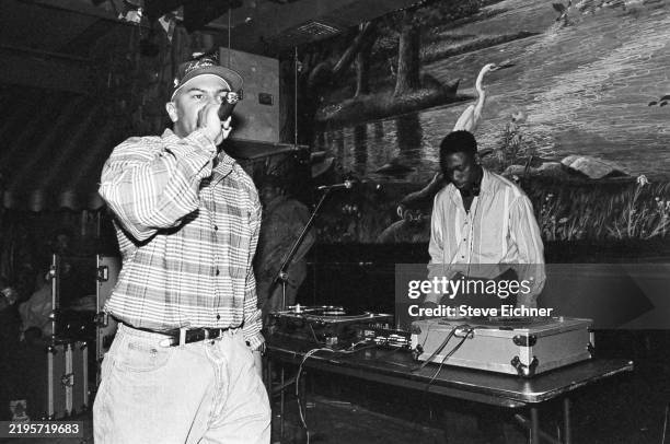 Cl Smooth Rapper 90 Pete Rock Cl Smooth Stock Photos, High-Res Pictures, and Images ...