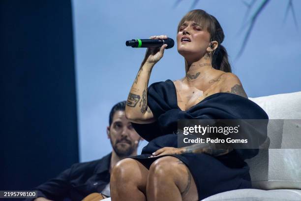 Diogo Clemente and Carolina Deslandes perform during the show "Eu e Ele" at Coliseu dos Recreios on January 24, 2025 in Lisbon, Portugal.