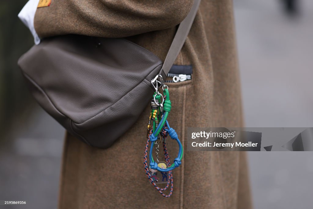 Street Style - Paris Fashion Week - Menswear Fall Winter 2025/2026 - Day Three
