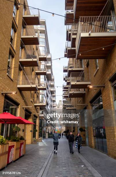 'more london' with tower bridge - south bank london stock pictures, royalty-free photos & images