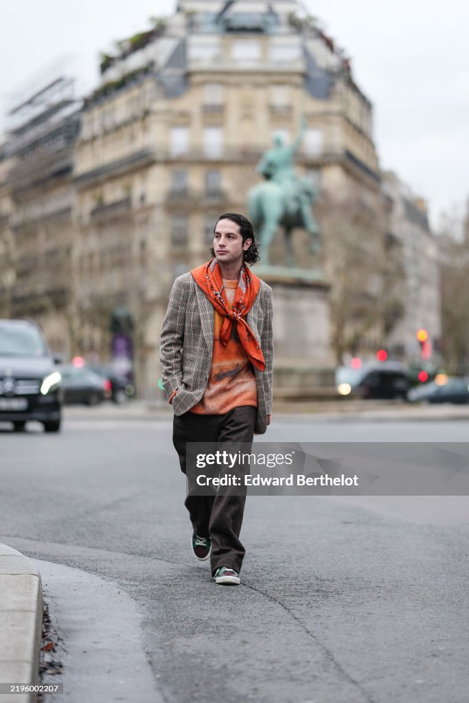 Street Style - Paris Fashion Week - Menswear Fall Winter 2025/2026 - Day Five