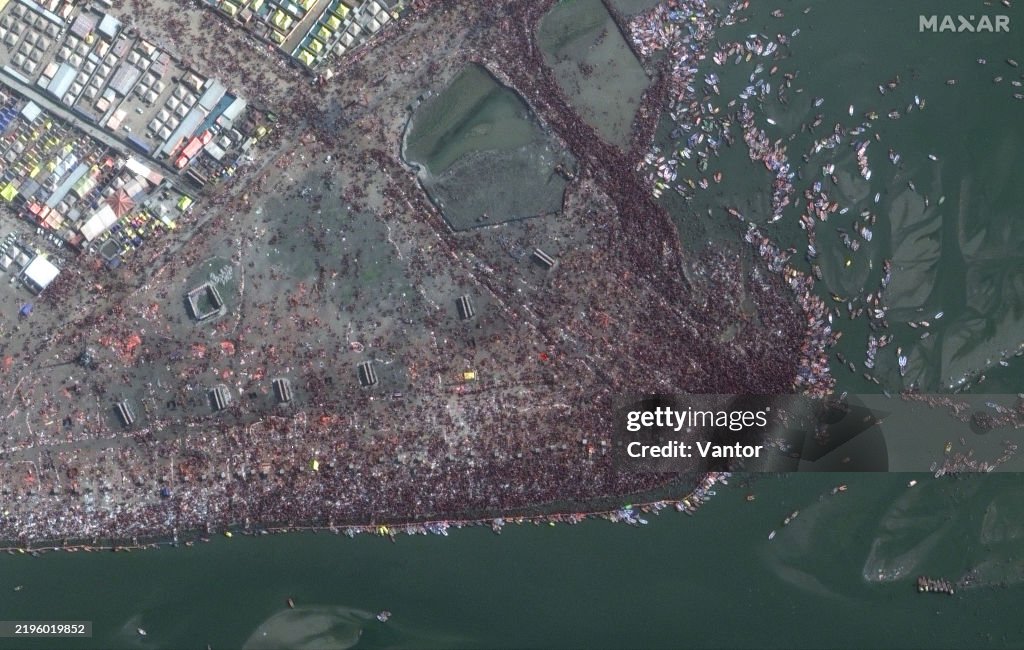 Aerial Local Files 05 - Maxar satellite imagery of the Maha Kumbh Mela, the enormous ...