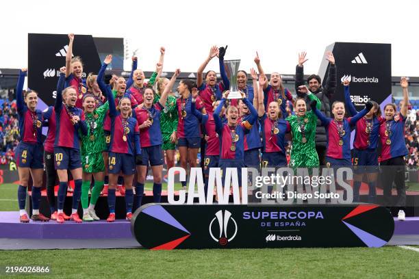 Alexia Putellas of FC Barcelona lifts the trophy during the Supercopa Femenina Final match between FC Barcelona and Real Madrid at Estadio Municipal...