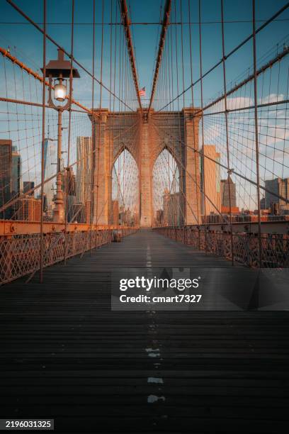 the brooklyn bridge - brooklyn bridge stock pictures, royalty-free photos & images