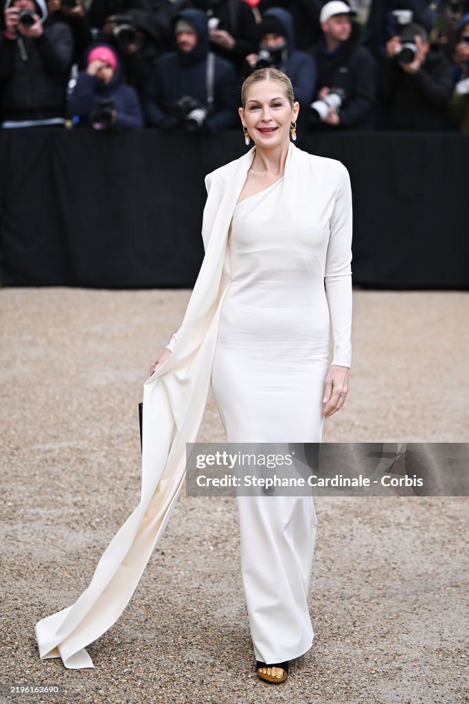 Kelly Rutherford 2025 Kelly Rutherford attends the Schiaparelli Haute Couture Spring-Summer ...