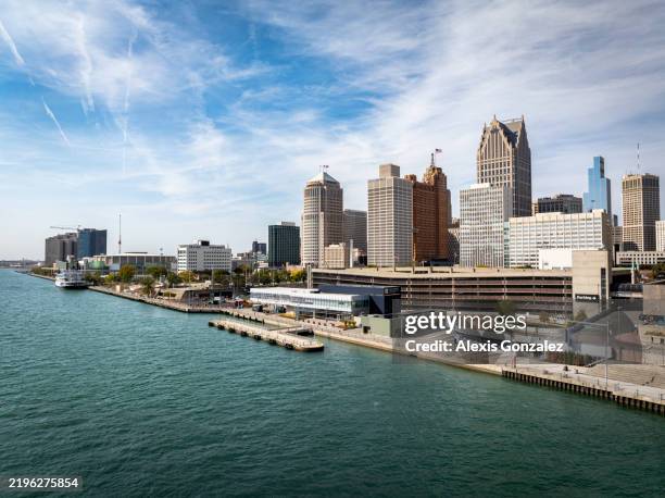 Detroit Ramp Tower 748 Detroit Towers Stock Photos, High-Res Pictures, and Images - Getty ...