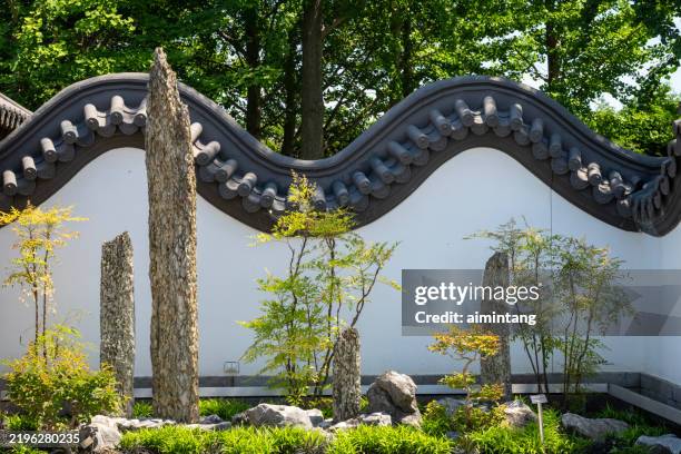 szenerie des chinesischen gartens - chinesischer garten im klassischen stil stock-fotos und bilder