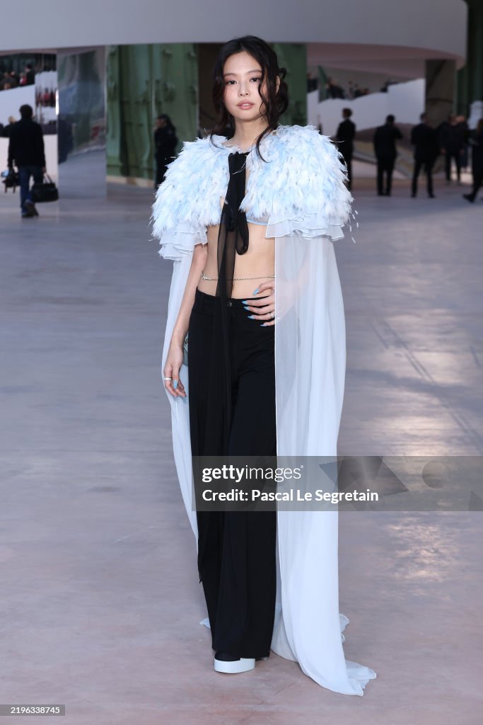 Chanel: Photocall - Paris Fashion Week - Haute Couture Spring-Summer 2025