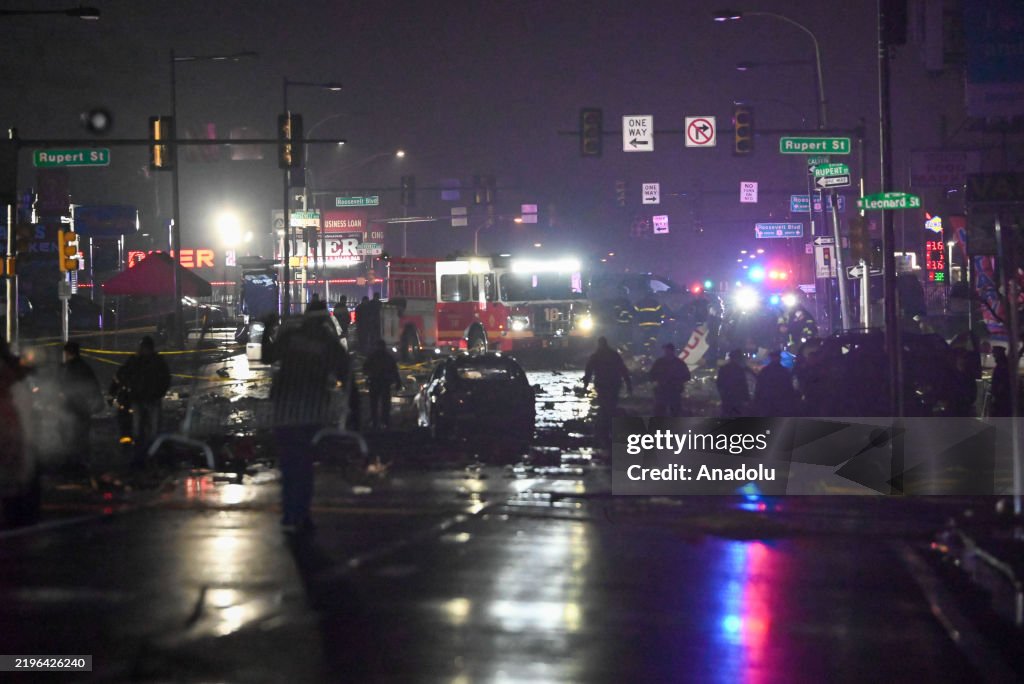 Casualties reported as small plane crashes in US city of Philadelphia