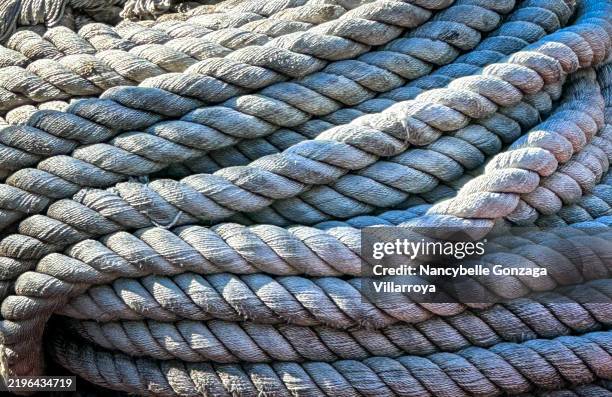 natural fibre bundled rope - geflochten stock-fotos und bilder