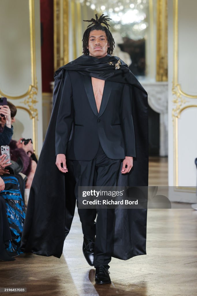 Lena Erziak: Runway - Paris Fashion Week - Haute Couture Spring-Summer 2025