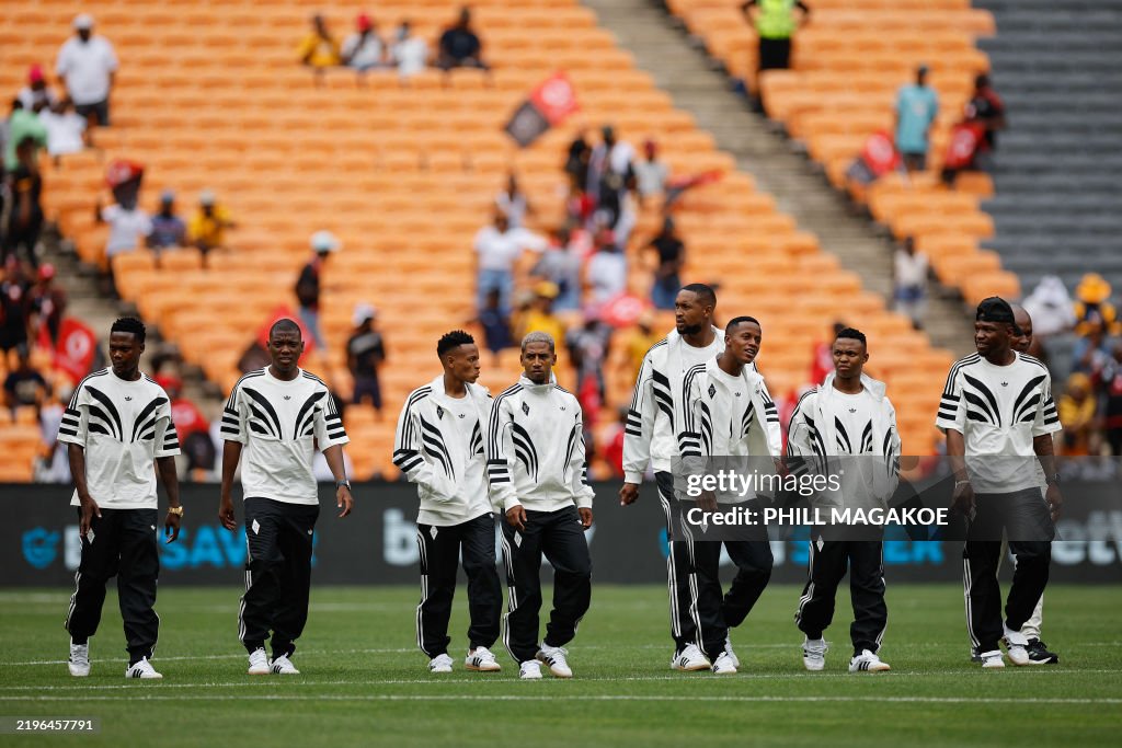 FBL-AFR-PSL-PIRATES-CHIEFS