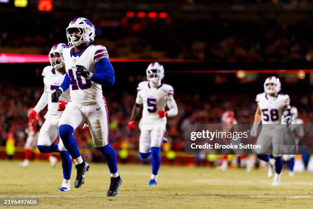 Linebacker Von Miller of the Buffalo Bills jogs off the field at halftime during the AFC Championship game against the Kansas City Chiefs, at GEHA...