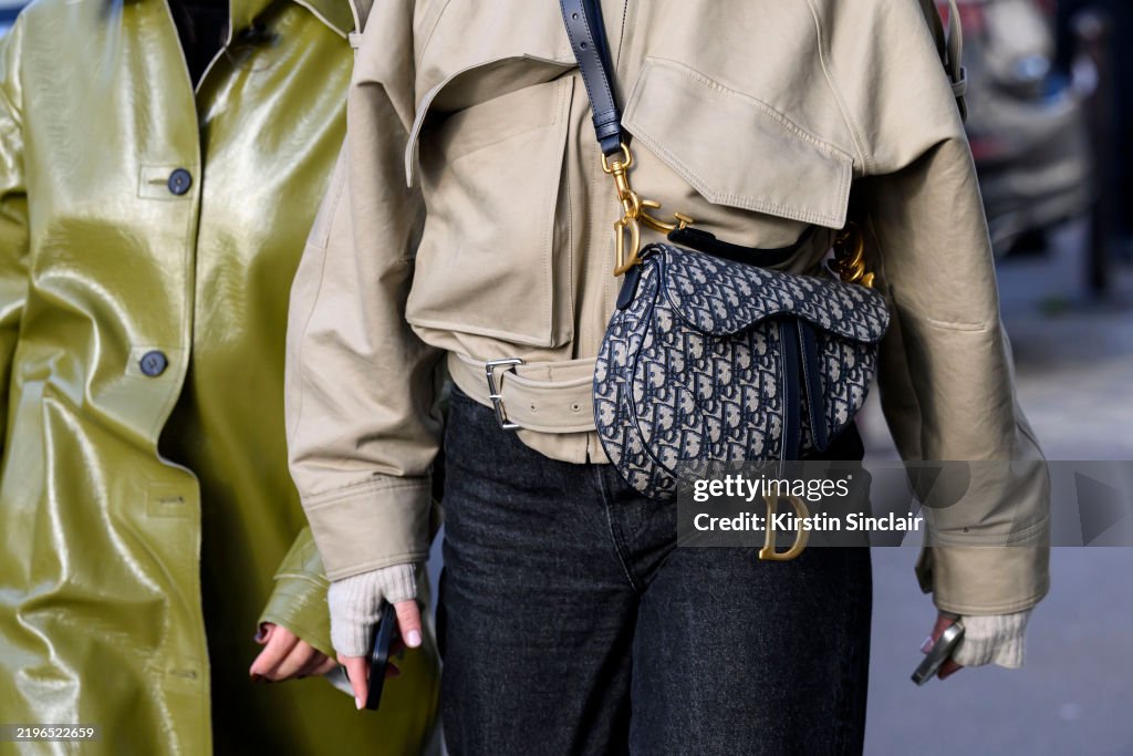 Street Style - Paris Fashion Week - Haute Couture Spring-Summer 2025 - Day One