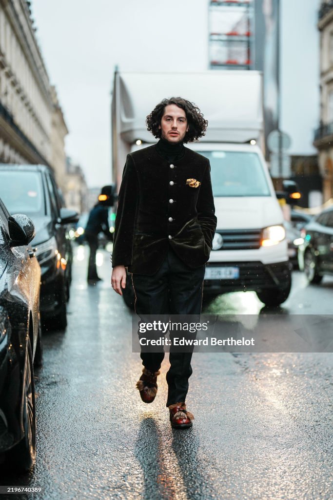 Street Style - Paris Fashion Week - Haute Couture Spring-Summer 2025 - Day Three