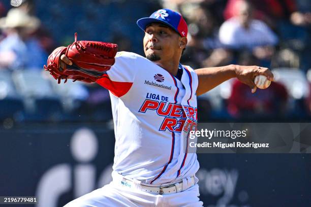 Leroy Cruz pitcher of Puerto Rico pitches during the game between Japan and Puerto Rico as part of the Serie Del Caribe 2025 at Estadio El Nido De...
