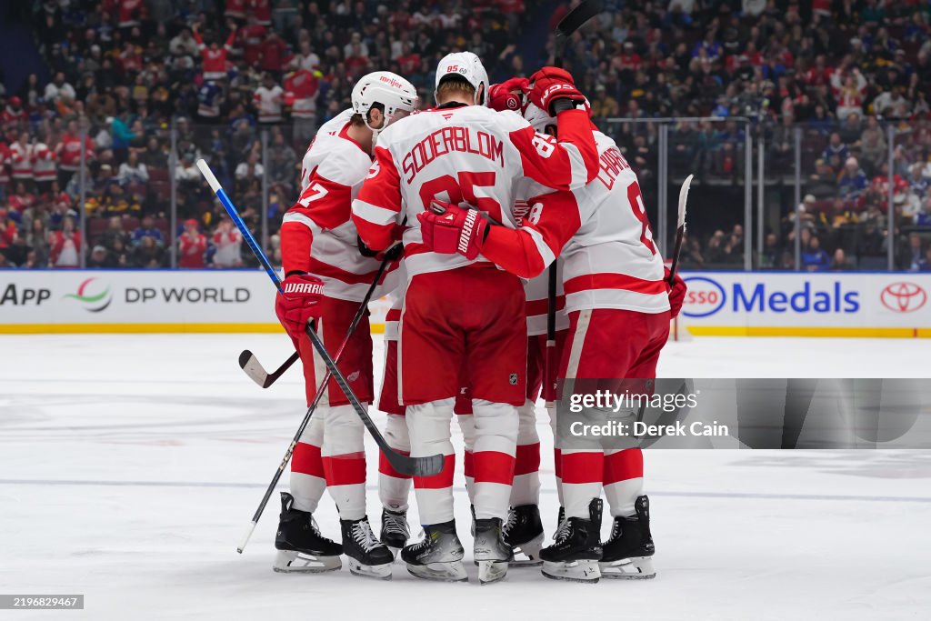 Detroit Red Wings v Vancouver Canucks