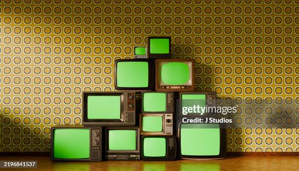 pyramid stack of retro tvs with green screens – vintage aesthetic with shiny wood floor - green screen movie stock pictures, royalty-free photos & images