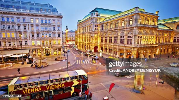 austria, vienna, opera house - wiener innenstadt stock-fotos und bilder