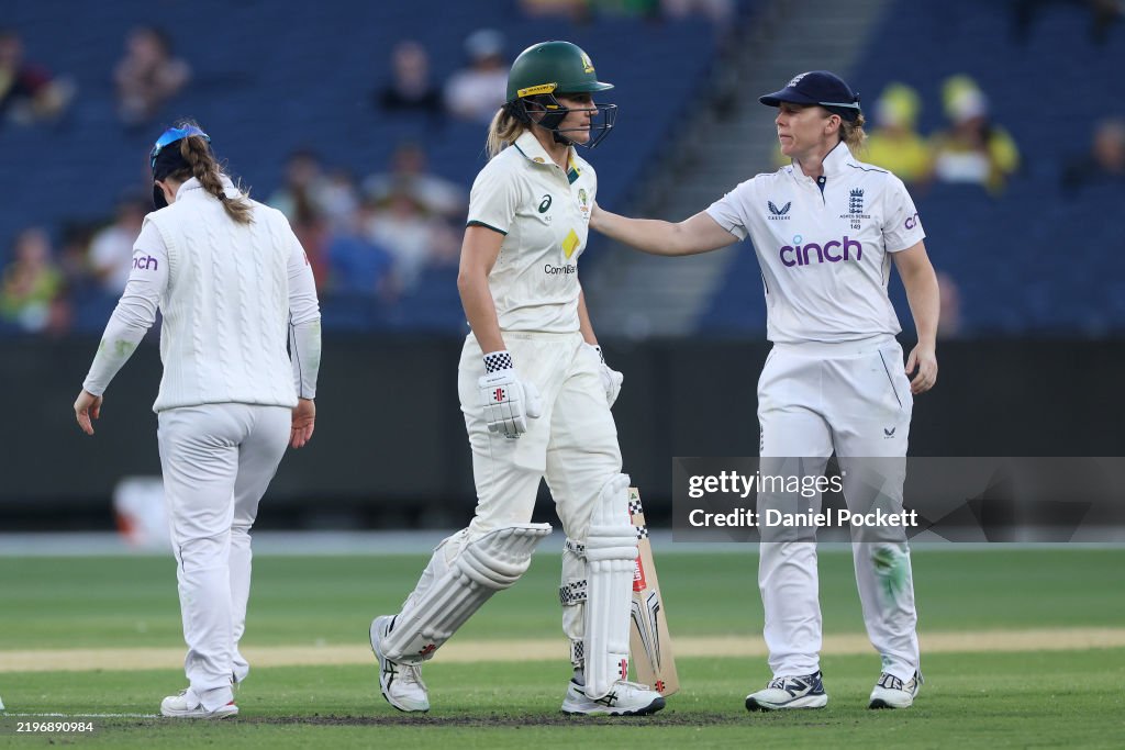 Australia v England - Women's Ashes Test Match: Day 2