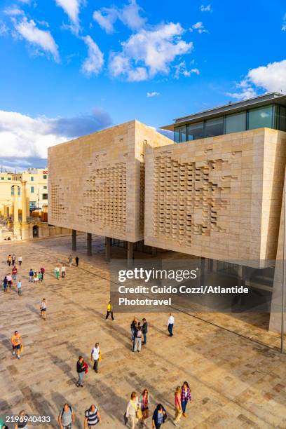 malta, the city gate and the parliament - city gate stock pictures, royalty-free photos & images