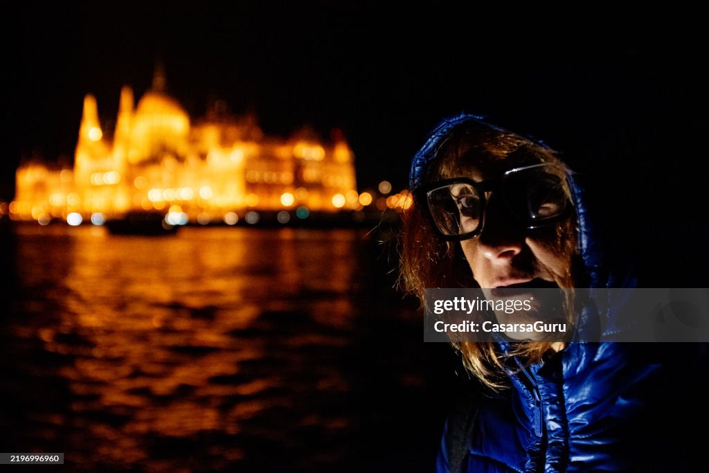 Tourist portrait in Budapest by night