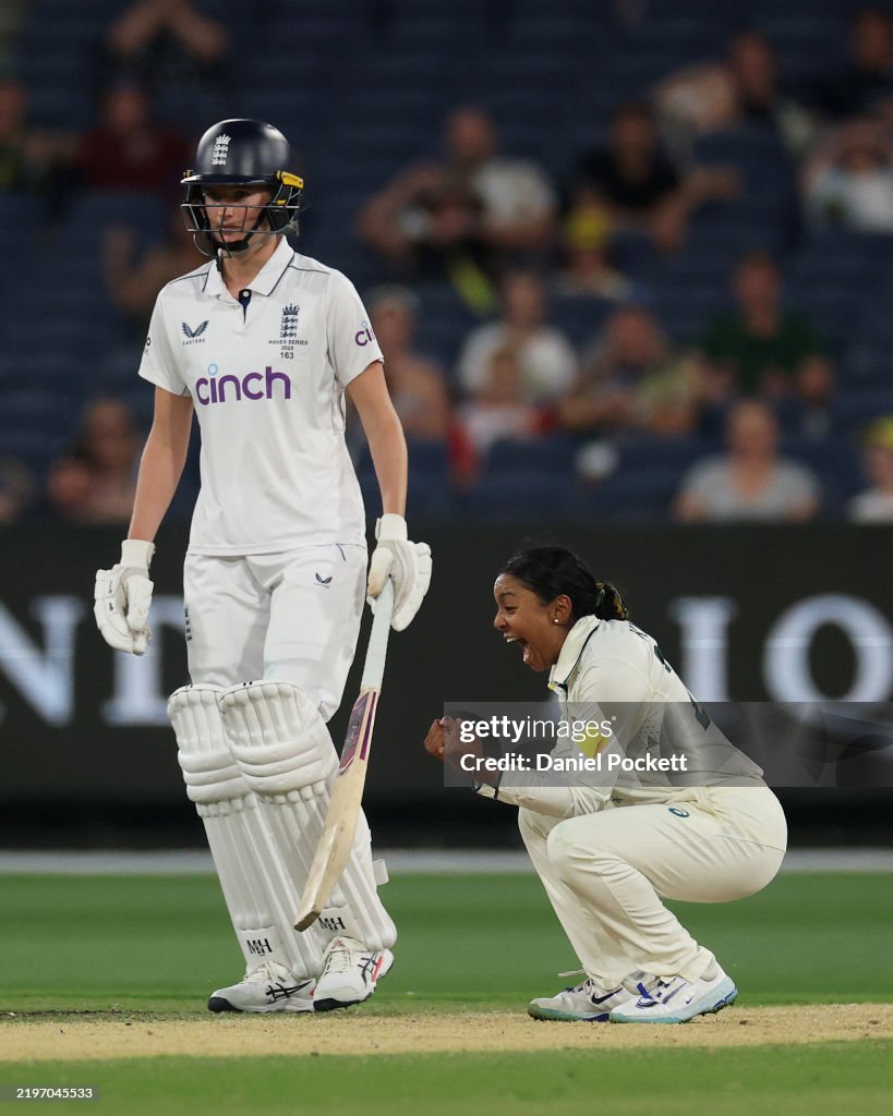 Australia v England - Women's Ashes Test Match: Day 3