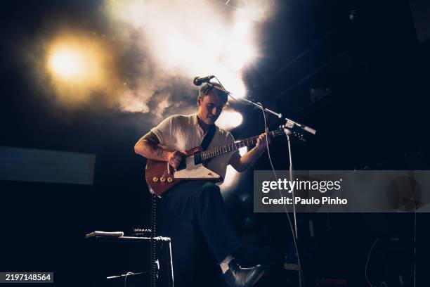 André Henriques of Linda Martini performs live during a presentation of the band’s new album "Passa-Montanhas" at Hard Club on February 1, 2025 in...