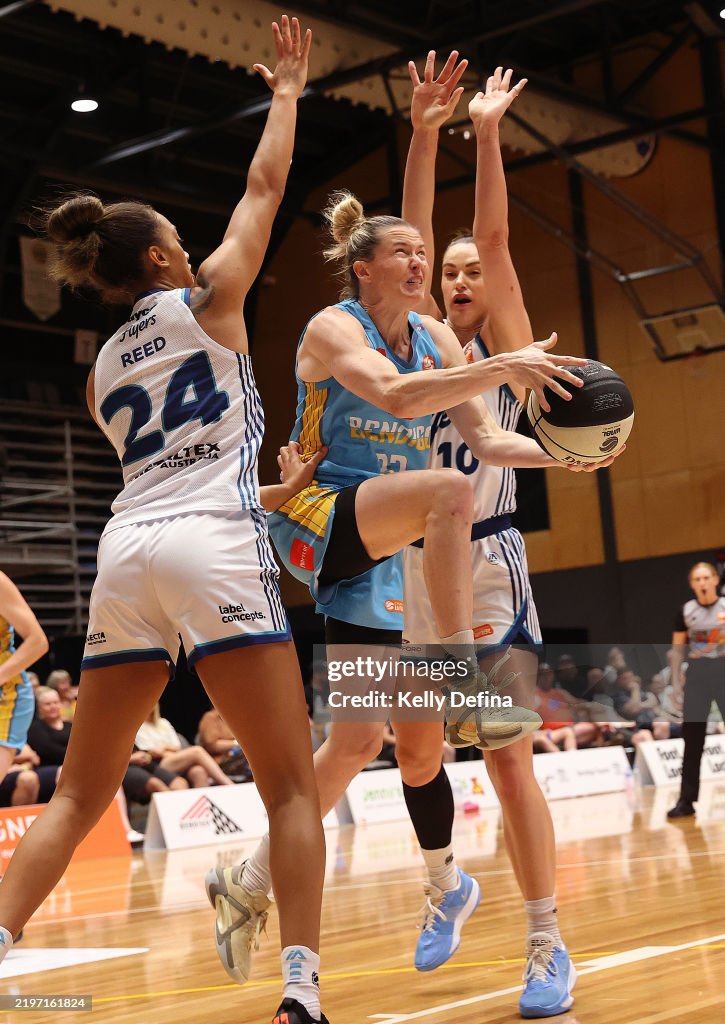 WNBL Rd 14 - Bendigo v Southside