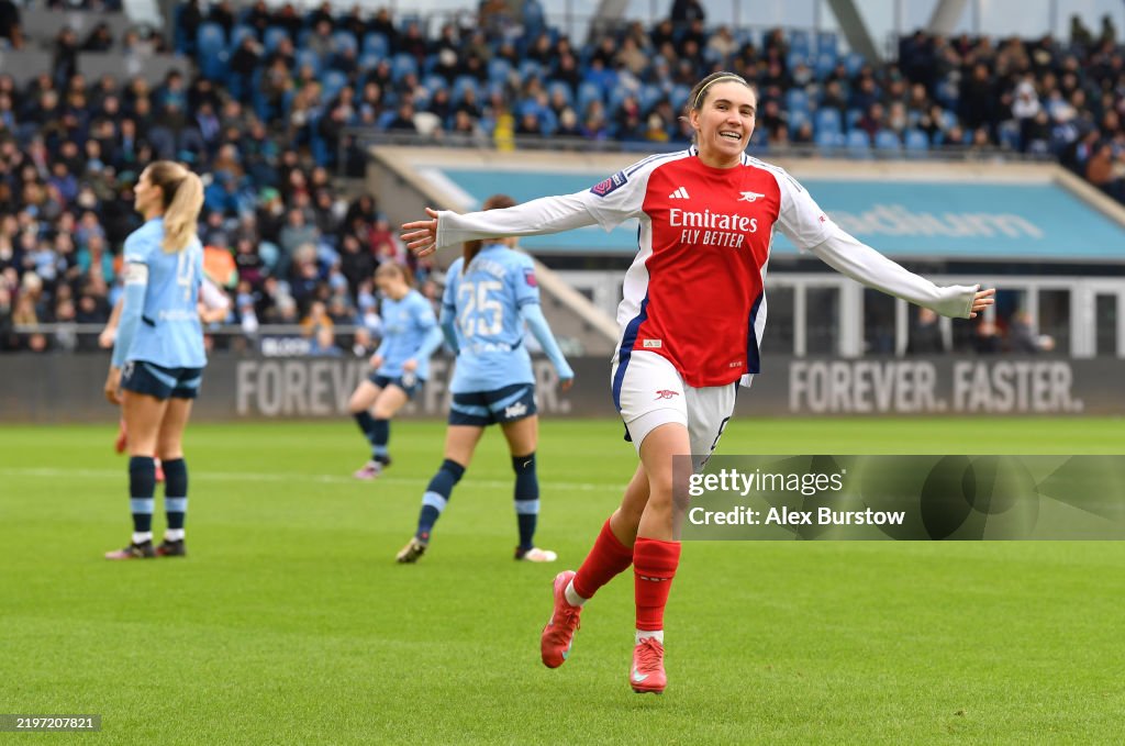 Manchester City FC v Arsenal FC - Barclays Women's Super League