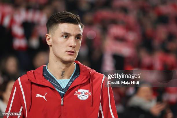 Benjamin Sesko of RB Leipzig looks on prior to the Bundesliga match between 1. FC Union Berlin and RB Leipzig at Stadion An der Alten Foersterei on...