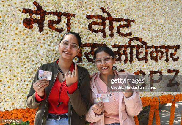 Skv Mahal 102 Skv School Stock Photos, High-Res Pictures, and Images - Getty Images