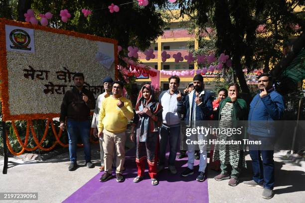 Skv Mahal 102 Skv School Stock Photos, High-Res Pictures, and Images - Getty Images