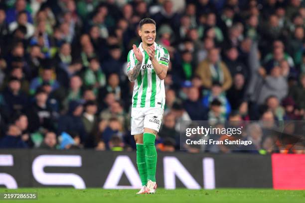 Antony of Real Betis applauds during the LaLiga match between Real Betis Balompie and Athletic Club at Estadio Benito Villamarin on February 02, 2025...