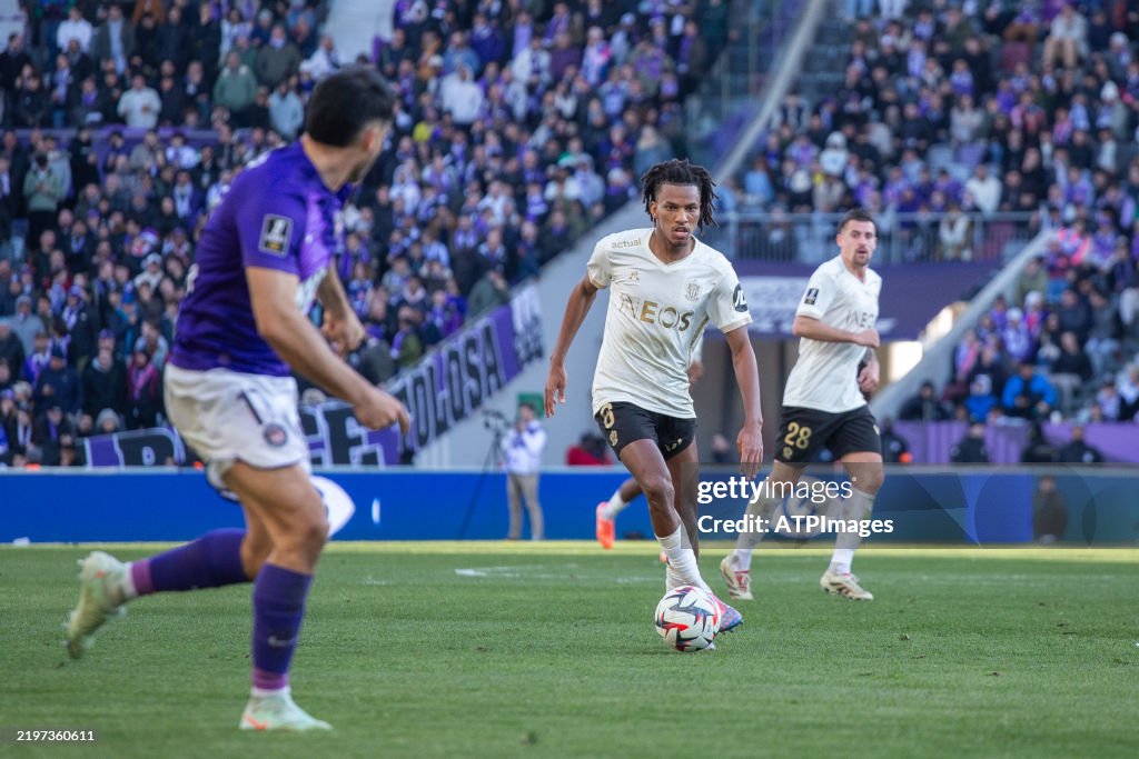 Toulouse FC v OGC Nice - Ligue 1 McDonald's